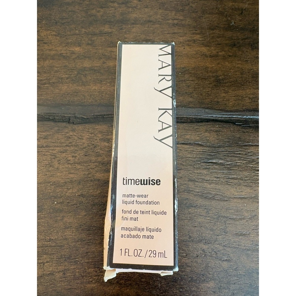 New BEIGE 2 Mary Kay Timewise Matte Wear Liquid Foundation - Discontinued